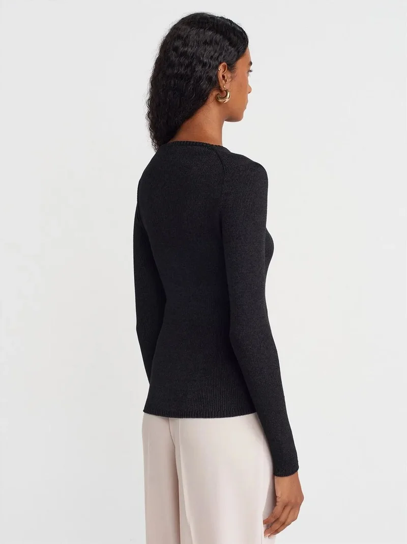 ديلفين DILVIN Women's Slim Fit V-Neck Ribbed Sweater
