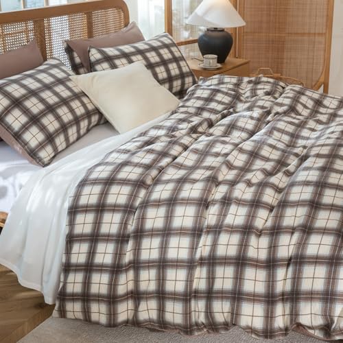 BUPIRD Queen Comforter Set Plaid 3 Pieces Soft Cute Plaid Bedding Comforter Lightweight Check Geometric Style Geometric Comforter Set for All Seasons 1 Comforter and 2 Pillowcases - Image 4
