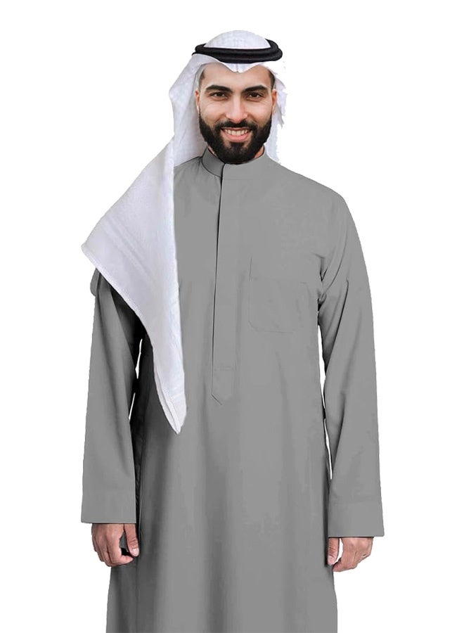متجر اختياري ثوب سعودي رجالي – قندورة سعودية مخيطة يدويًا، كندورة كاملة الطول قابلة للتنفس ومريحة للأولاد، بياقة ماندارين، أكمام طويلة، جيب أمامي على الصدر وجيوب جانبية - Image 1