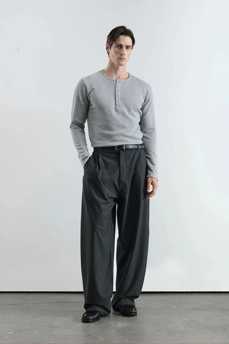 Giesto Black GIESTO Wide Leg Striped Pleated Pants for Men | Best Price UAE