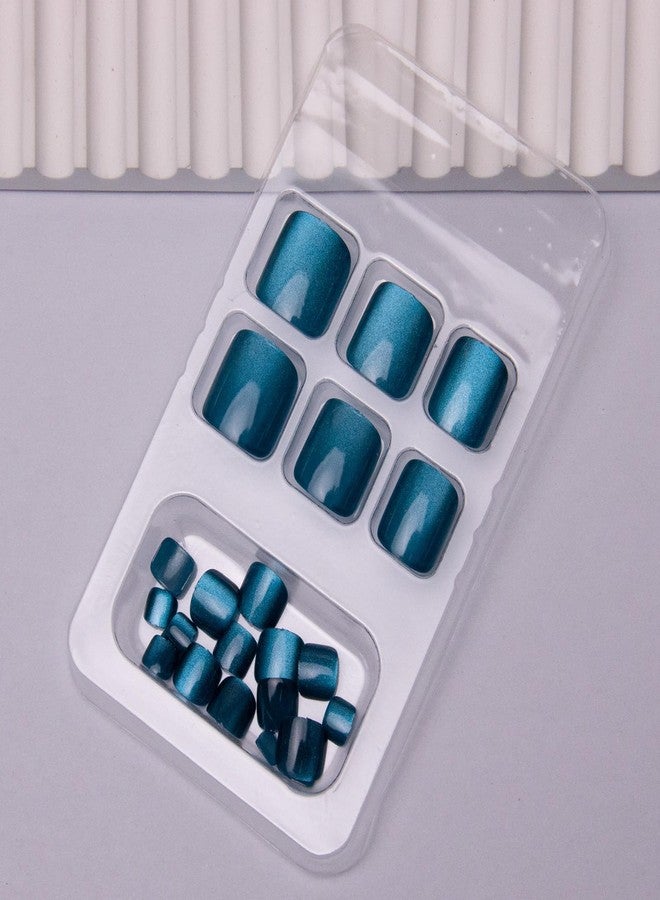 TOGZOM 24 Pcs Blue Cat Eye Full Cover Press On Toenails Short Square Fake Toe Nails Glossy Shiny Acrylic Nails Dark Blue Cat Eye False Toe Nails with Glue Stickers for Women Nails Decoration Manicure - Image 4