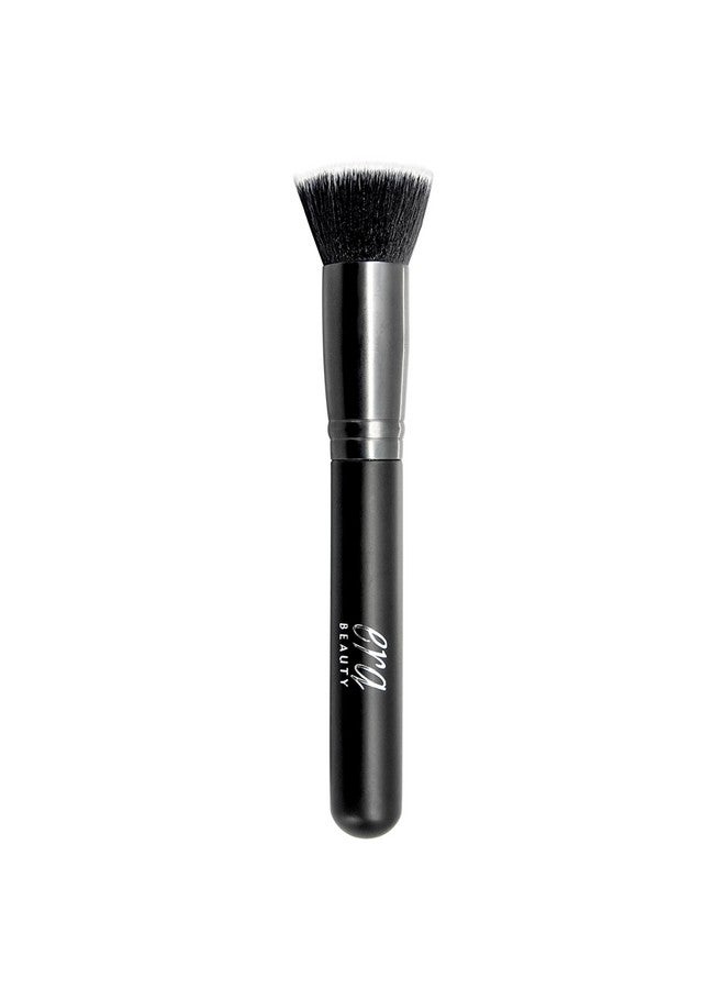 ERA Beauty Foundation Brush - Image 1