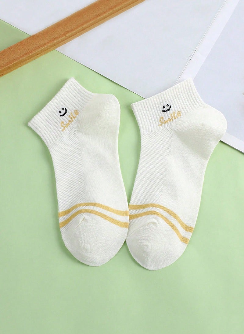 1 Pair Smiley Face Yellow Stripes White Crew Socks Fashion Boot Socks Casual Soft Ankle Socks Short socks for Girl Women 