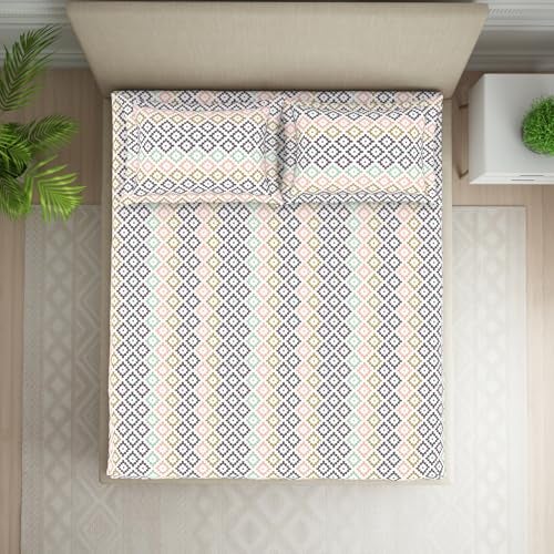 Welspun ويلسبان 120 TC مزيج قطن ملاءة سرير مزدوجة مع غطاء وسادة 2 | آمنة للبشرة وناعمة للغاية ملاءة سرير كينج سايز | (274 X 274 سم) - هندسية وردية | هارموني - Image 3