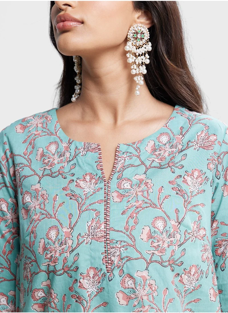 فاب انديا V-Neck Floral Print 2Pc Kurta Set
