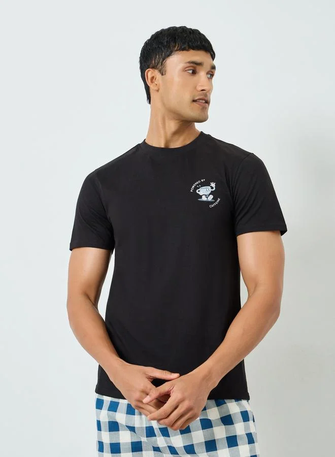 ستايلي طقم بيجاما رجالي تيشيرت أسود مطبوع وبنطلون كاروهات