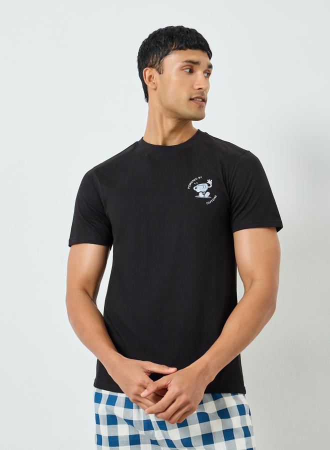 ستايلي طقم بيجاما رجالي تيشيرت أسود مطبوع وبنطلون كاروهات - Image 2