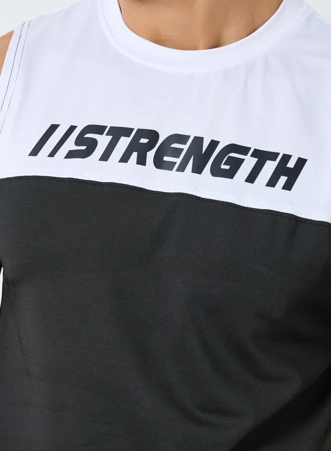 ستايلي اكتيف بلوزة تانك بلا أكمام بنمط كتل الالوان