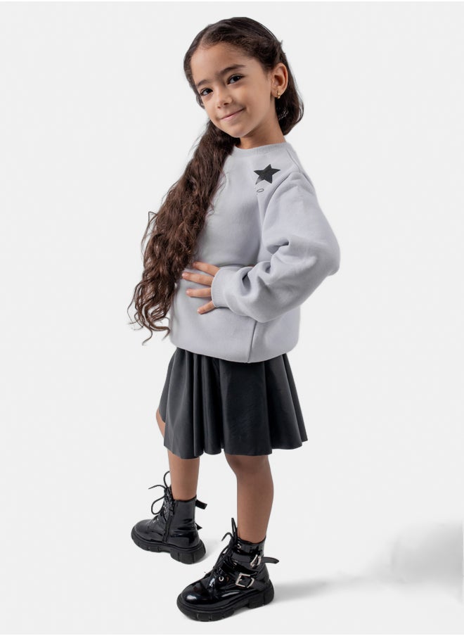 Girls sweatshirt + skirt set - pzsku/Z31956A6061DADB56EA41Z/45/_/1737470626/d2670aee-101a-4f6b-97c1-ba4914e8040f