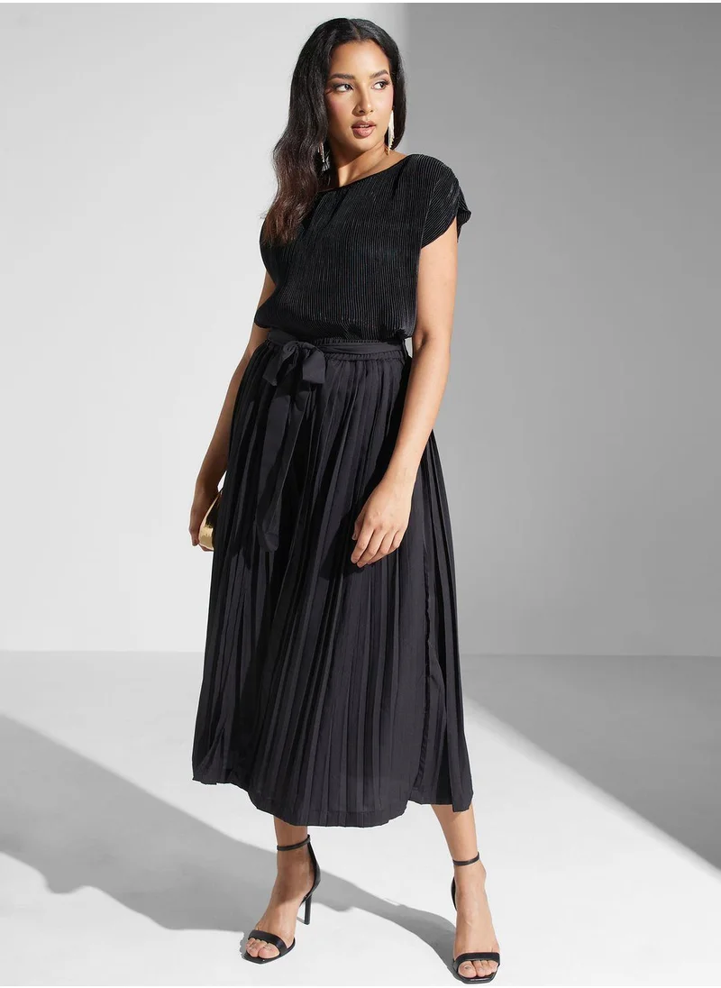 SINOIR V-Neck pleated top