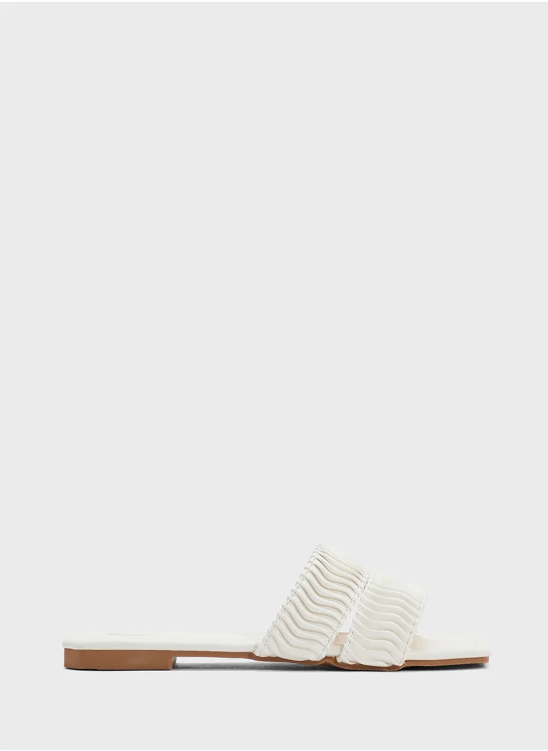 جينجر Ladies Flat Sandal