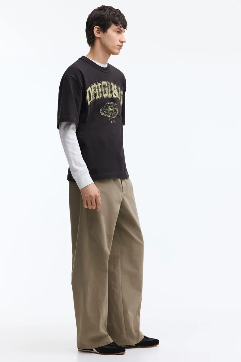 اتش اند ام بنطلون بقصّة مريحة بتفاصيل ملفوفة