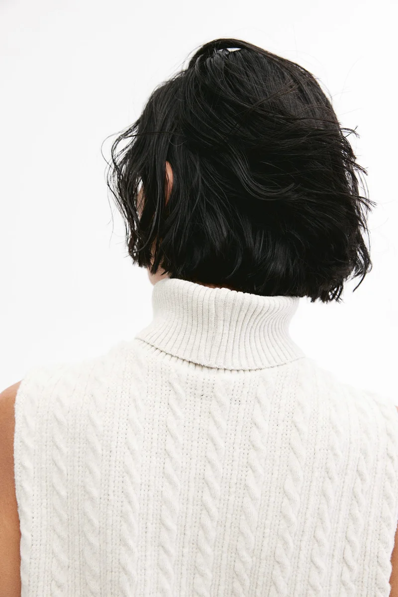 H&M High-Neck Sweater Vest