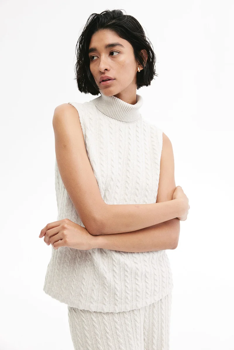 H&M High-Neck Sweater Vest