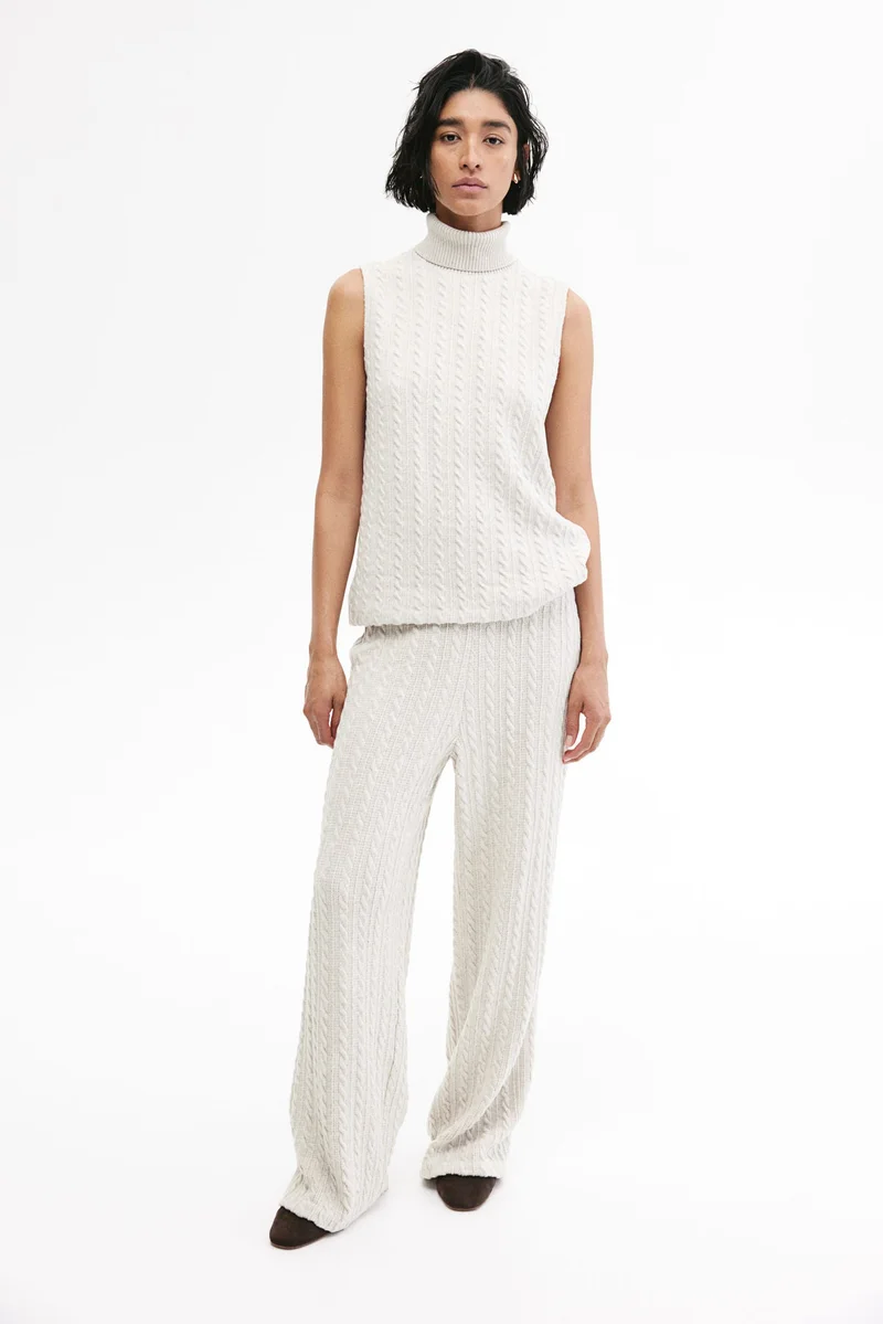 H&M High-Neck Sweater Vest