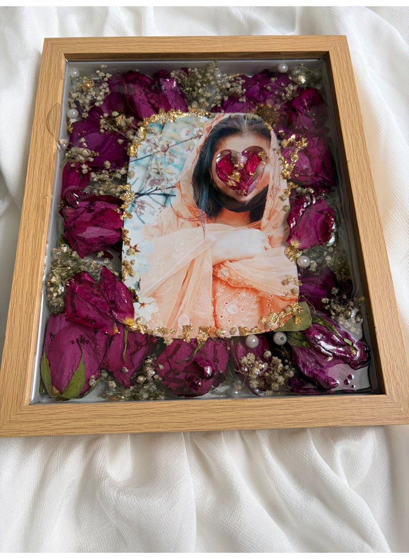 Hazel Vistaa Handcrafted Flower frames - Image 3