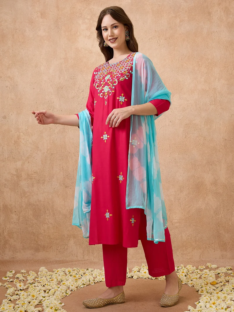 globus Women Floral Embroidered Straight Kurta With Pants & Tie-Dye Dupatta Workwear Set