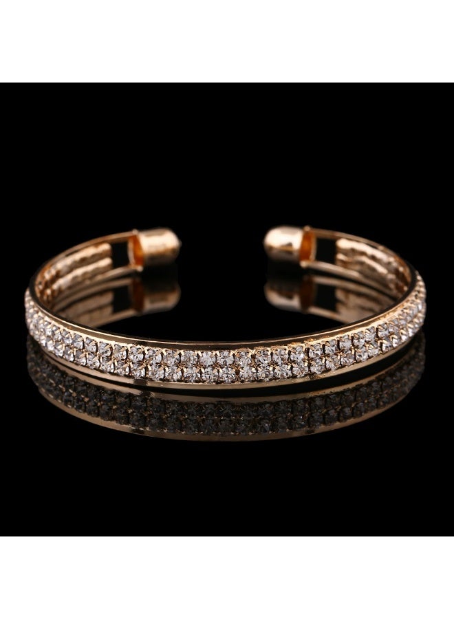 Goolsky سوار مفتوح بتصميم أنيق بلون ذهبي - مزين بحجر الراين المتلألئ، مادة سبيكة - إكسسوار مثالي للنساء للاستخدام اليومي أو كهدية - Image 4