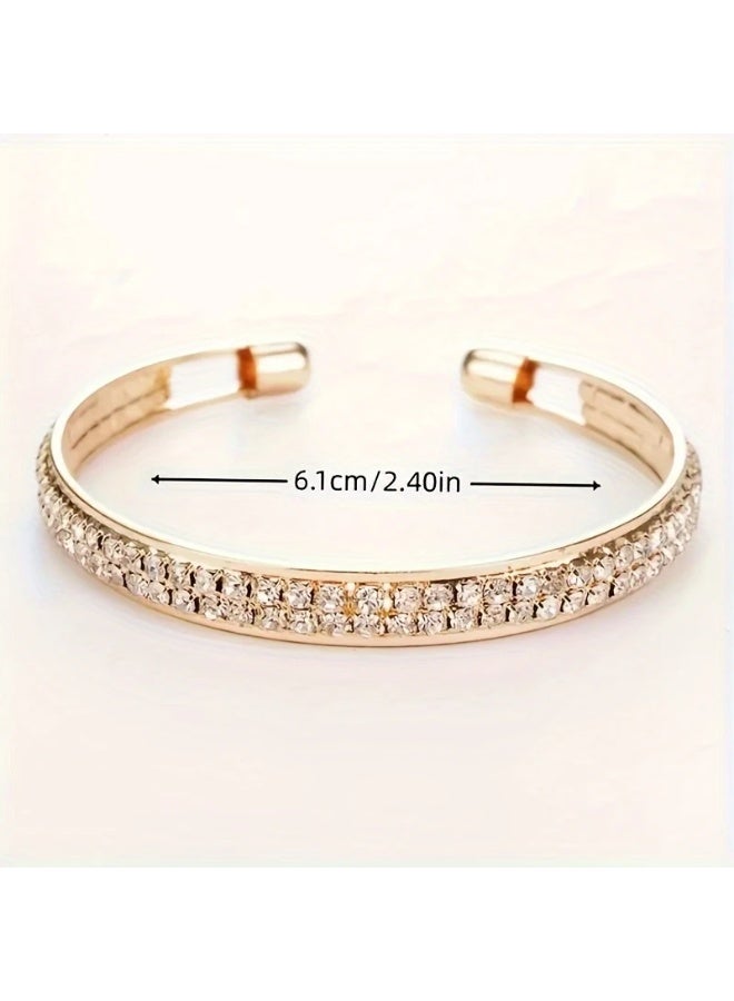 Goolsky سوار مفتوح بتصميم أنيق بلون ذهبي - مزين بحجر الراين المتلألئ، مادة سبيكة - إكسسوار مثالي للنساء للاستخدام اليومي أو كهدية - Image 5