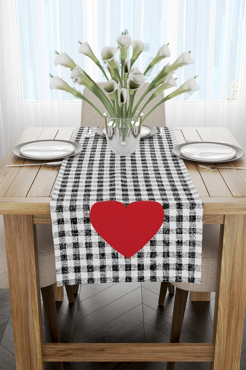Cango Home White Black Plaid Heart Patterned Digital Printed Runner CGH1028-RN
