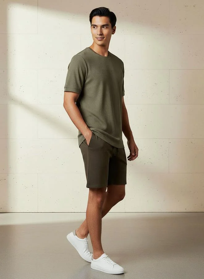 ايكونيك Iconic Men Regular Fit Crew Neck Short Sleeve Ribbed T shirt
