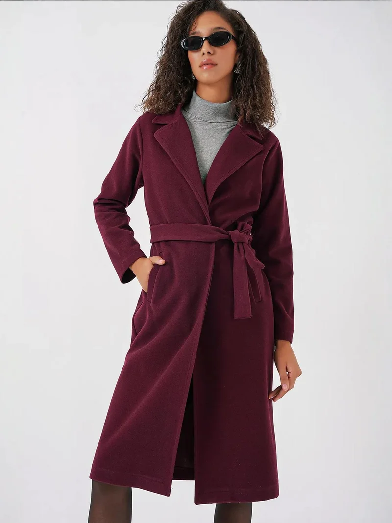 بيغ دارت معطف أفخم بياقة مزدوجة ورباط