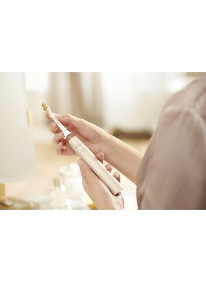 PHILIPS SONICARE - فرشاة أسنان فيليبس سونيكير 9900 برستيج الكهربائية القابلة لإعادة الشحن مع تطبيق SenseIQ وتطبيق Sonicare المدعوم بالذكاء الاصطناعي؛ اللون شامبانيا - HX9992/21 - Image 1