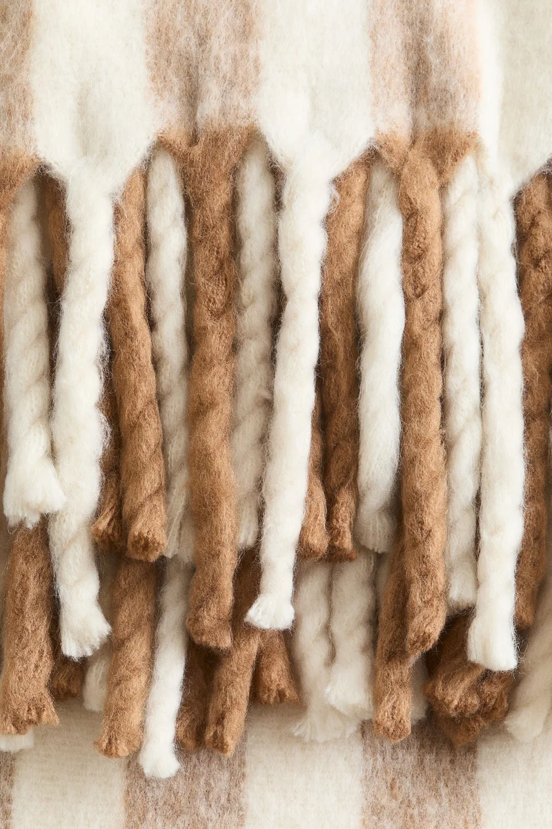 H&M Patterned wool-blend blanket