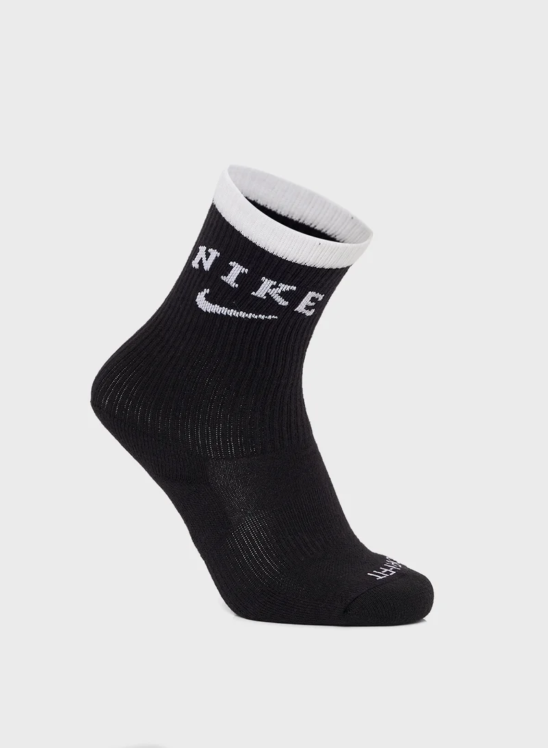 Nike Kids 3 Pack Everyday Plus Cushion  Crew Socks