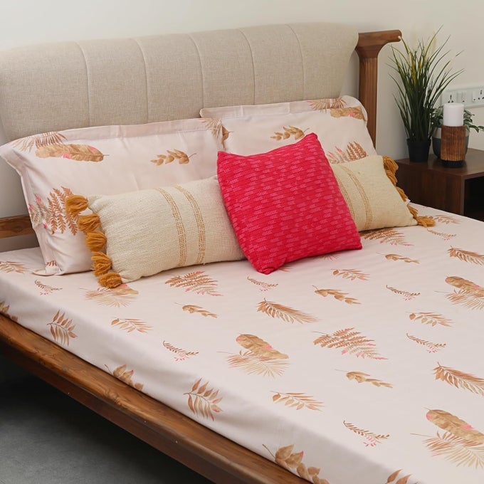 COTTON KING SIZE BEDSHEET SET LEAF PATTERN FLAT SHEET WITH 2 PILLOW COVERS BREATHABLE KING SIZE BEDSHEET SIZE 108 X 108 INCHES