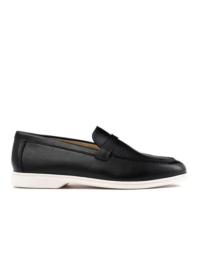 لانجوتش Women's Caddy Loafer