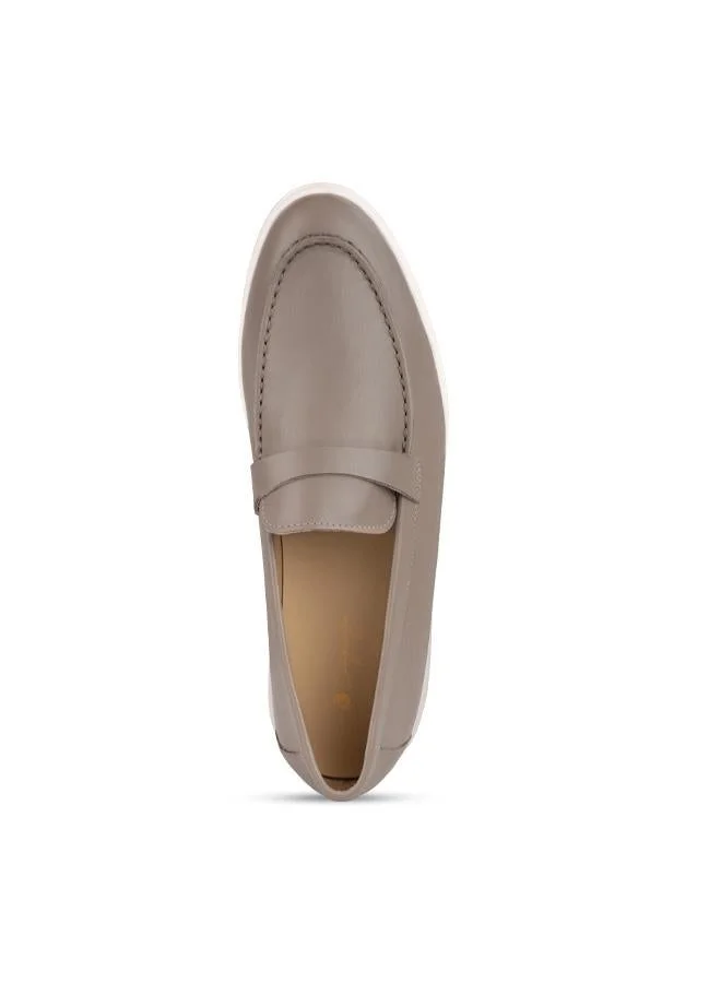 لانجوتش Women's Caddy Loafer