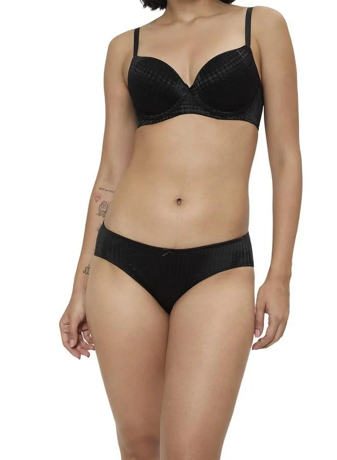 ترايامف Triumph Jacquard Shine Spotlight Wired Padded Bra | Seamless and Comfort| Thin Padded Support | Pack of 1 Black