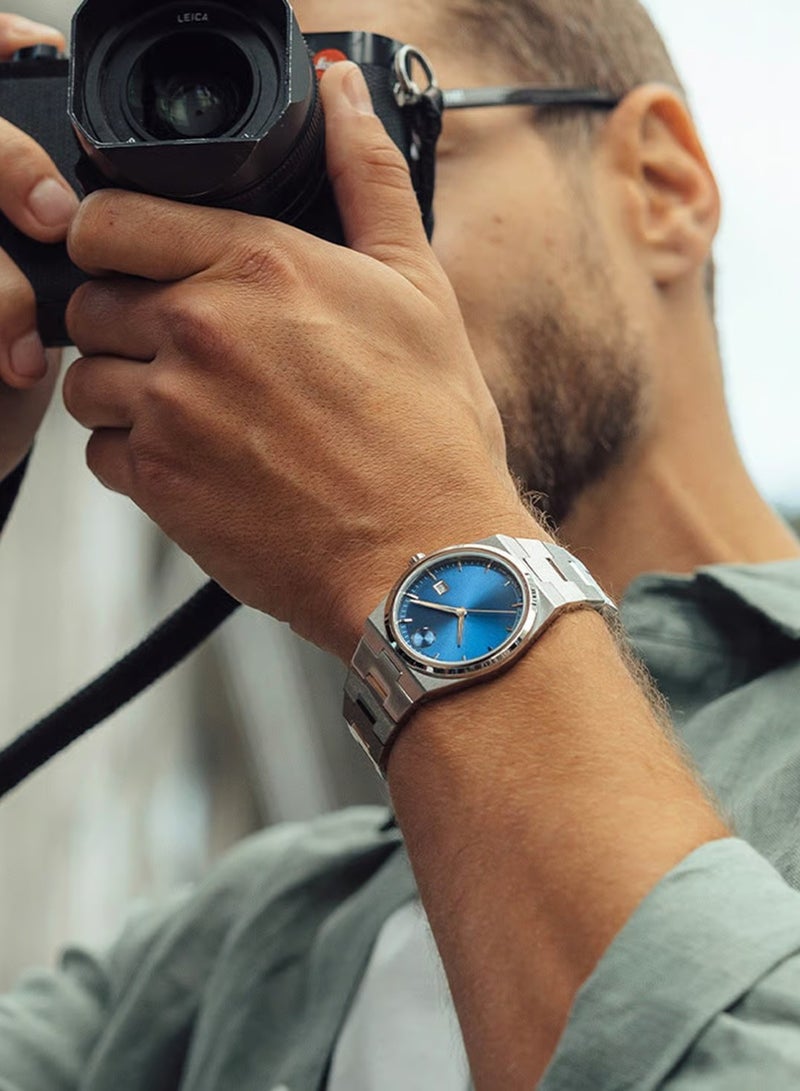 Movado Bold Quest Swiss Qtz Blue Round Dial Men's Watch - 3601221 - Image 4