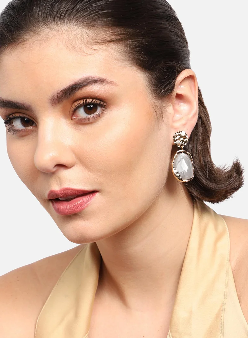 سوهي قرط متدلي من الحجر مصمم للحفلات مطلي بالذهب