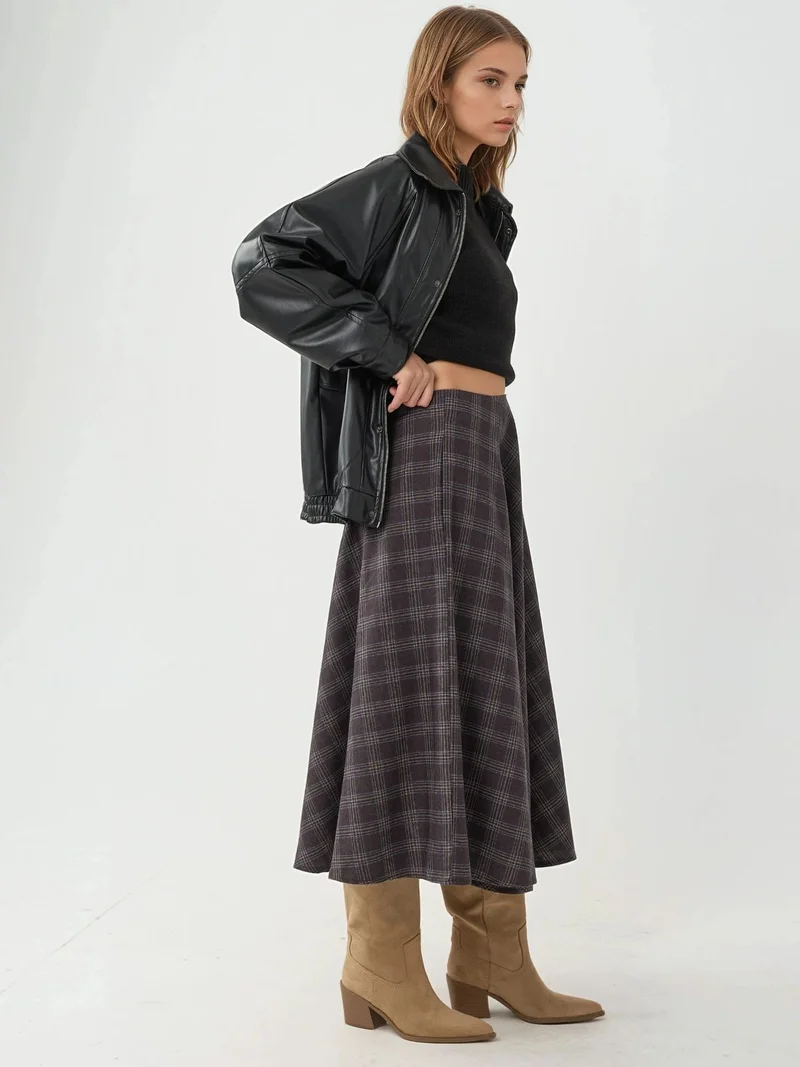 زوبعة تنورة ماكسي كاروهات بتصميم -