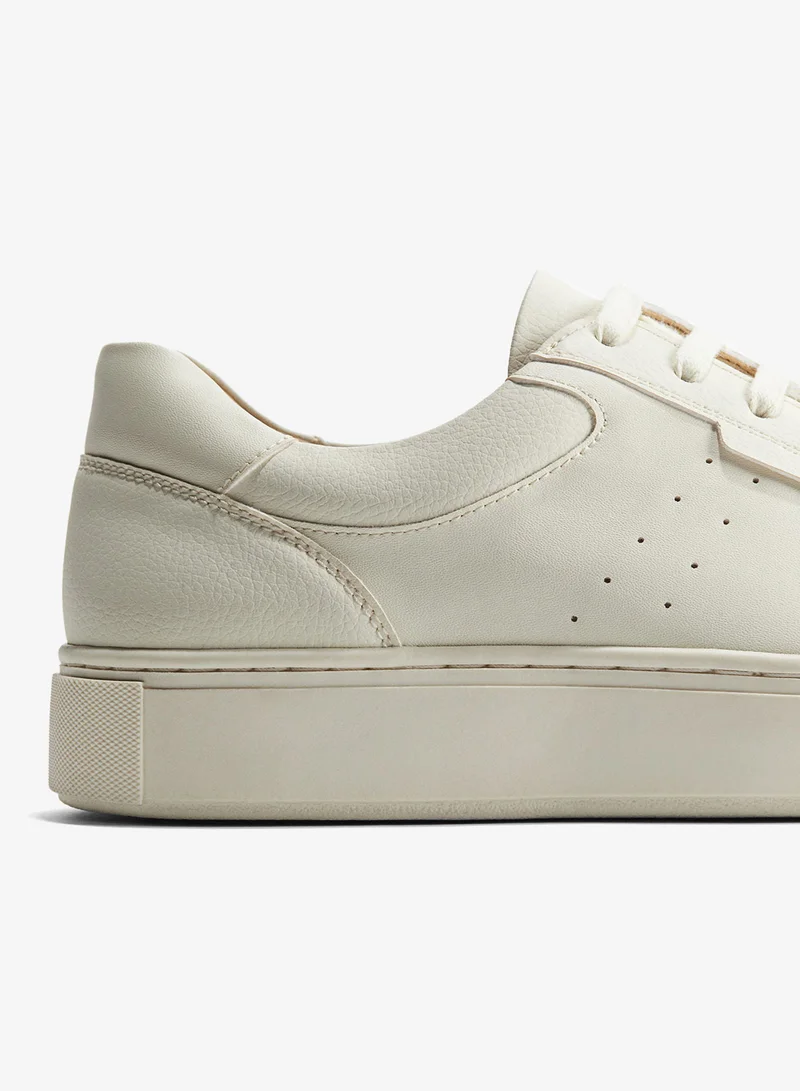 اتش اند ام ترينرز