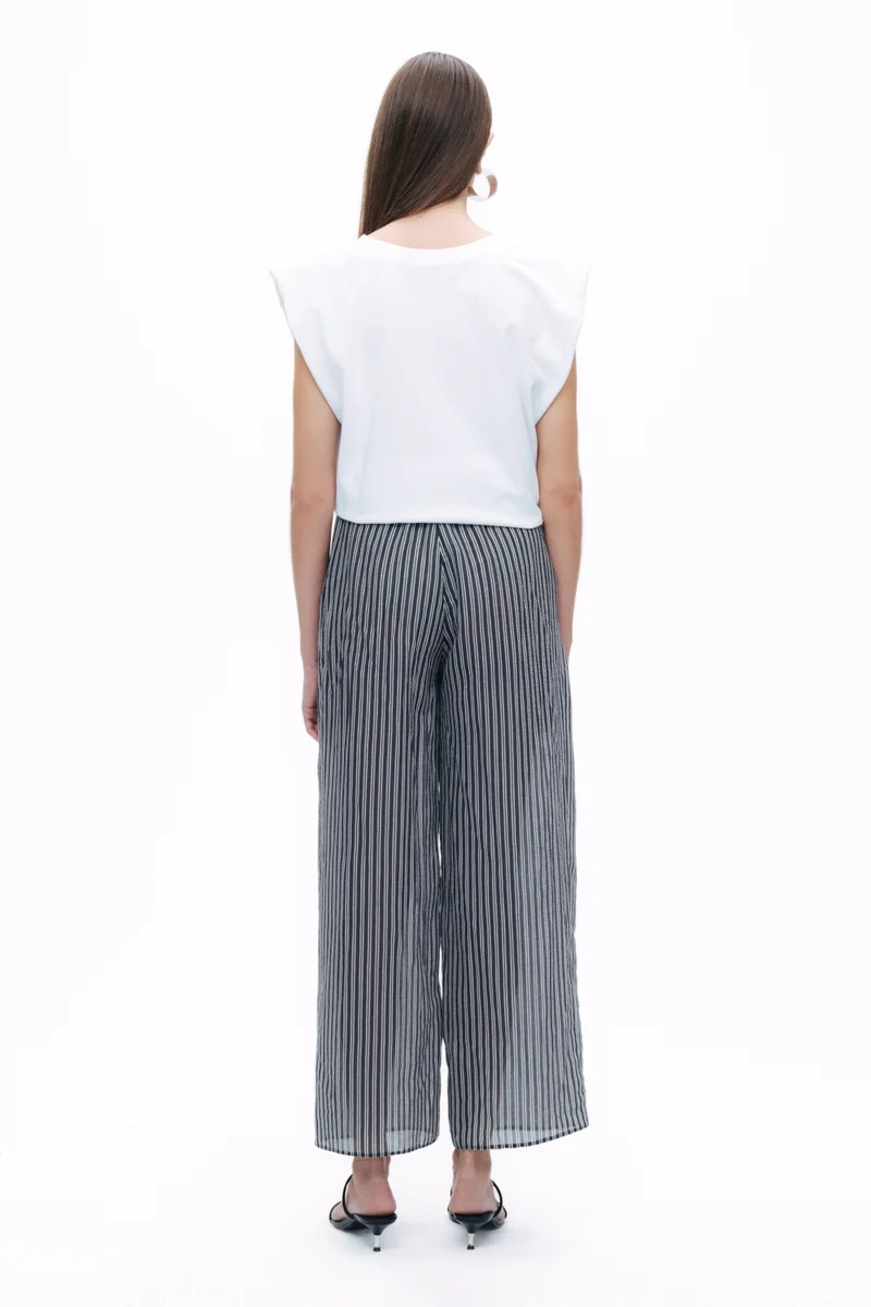 Nocturne V Neck Padded T-Shirt