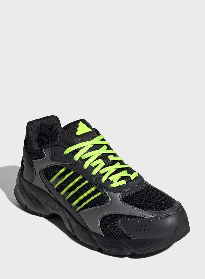 adidas حذاء كريزي كيوس 2000