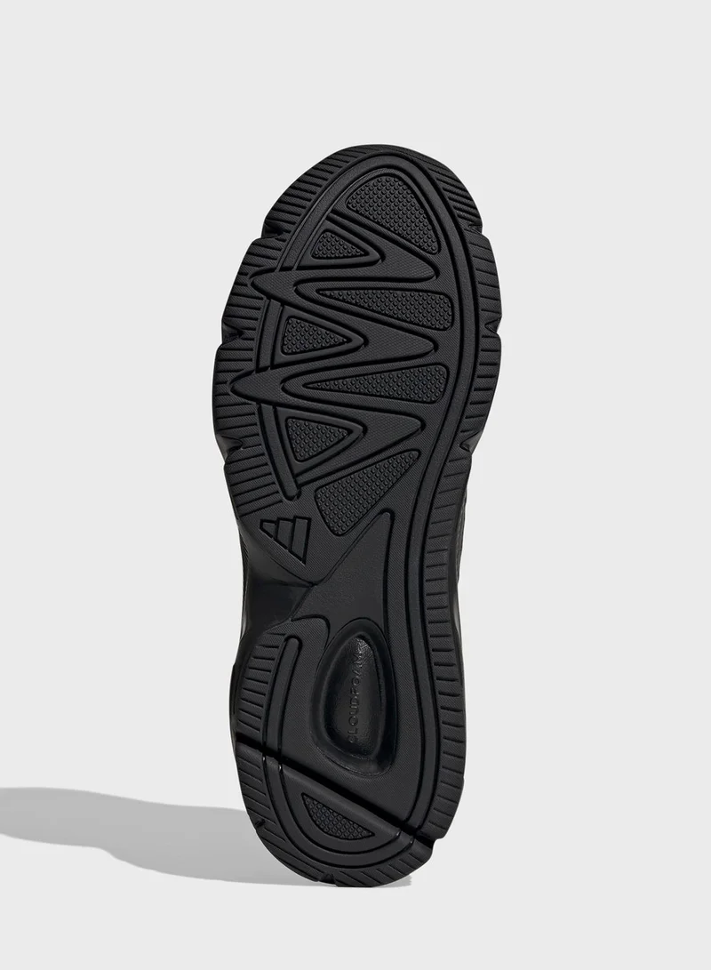 adidas حذاء كريزي كيوس 2000
