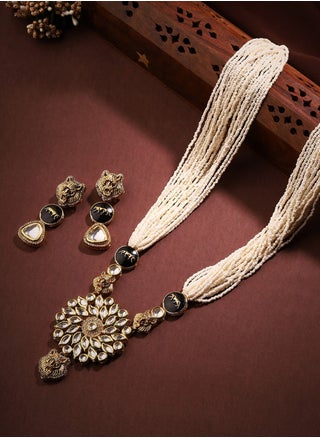 Kundan Stone Studded Jewellery Set - pzsku/Z31BBEEF4D26AAA5AC90DZ/45/_/1741093589/6f090b00-a6a3-4cea-acfe-28edaebda9a8