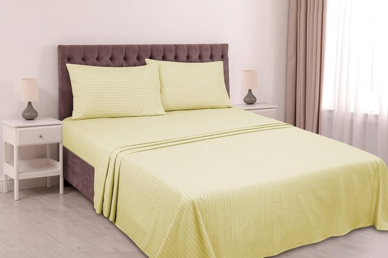ROYALE LINENS طقم شراشف كينج 4 قطع من رويال لينينز - فراش مايكروفايبر ناعم 1800 - 1 شرشف مجهز، 1 شرشف مسطح، 2 كيس وسادة - مقاوم للتجعد والبهتان - شراشف فندقية فاخرة (بيج مخطط، كينج) - Image 2