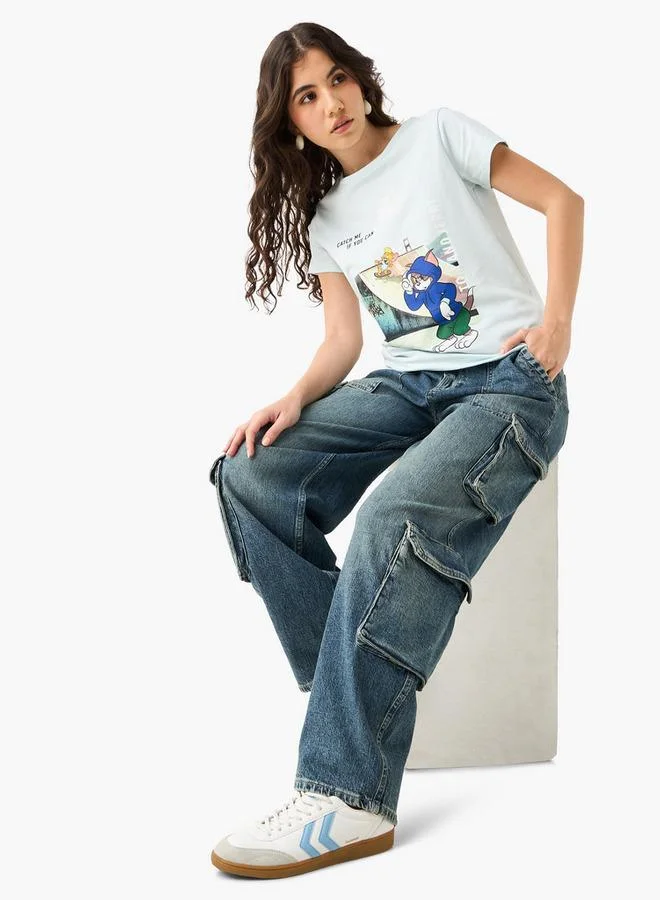 اس بي كاركترز تيشيرت توم وجيري بطبعة برقبة دائرية