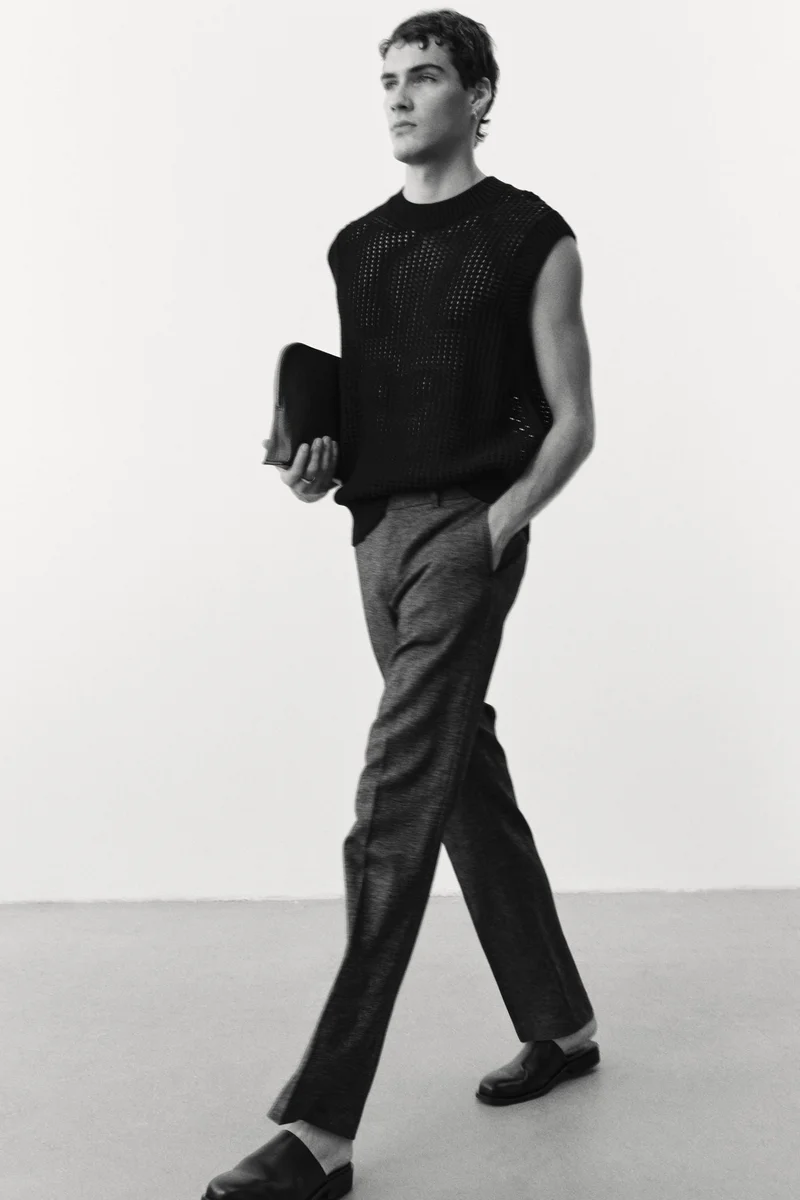 اتش اند ام بنطلون بقصة عادية من مزيج الكتان