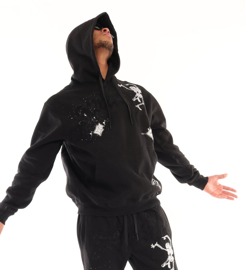 SCREENSHOT-H11521 Mens Urban Hip Hop Premium Streetwear Oversize Fit Fleece Hoodie - Rhinestone Black on Black Star Splashed Logo Embroidery Patch Pullover Sweatshirt-Black/Black-Medium - Image 4