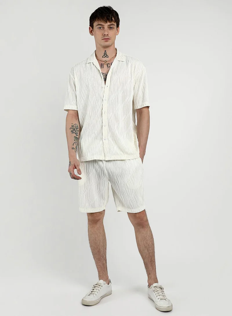 Campus Sutra Campus Sutra Men's Ivory White Self-Design Wave Co-Ord Set For Casual Wear | Cuban Collar | Short Sleeve | Button Closure | Co-Ords Crafted With Comfort Fit For Everyday Wear