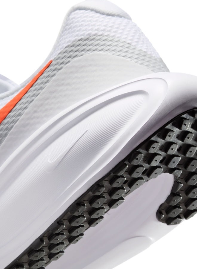 Nike Revolution 8 - Image 5