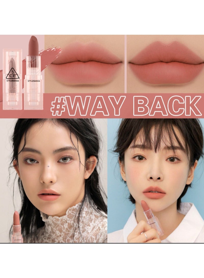 ثري سي إي 3CE أحمر شفاه مرطب وغير قابل للتلاشي