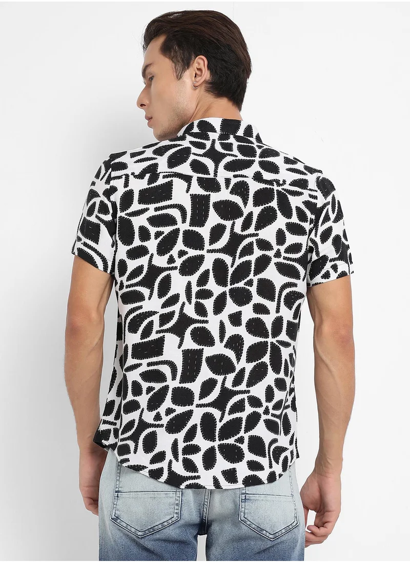 Campus Sutra Men's White & Black Contrast Block Shirt