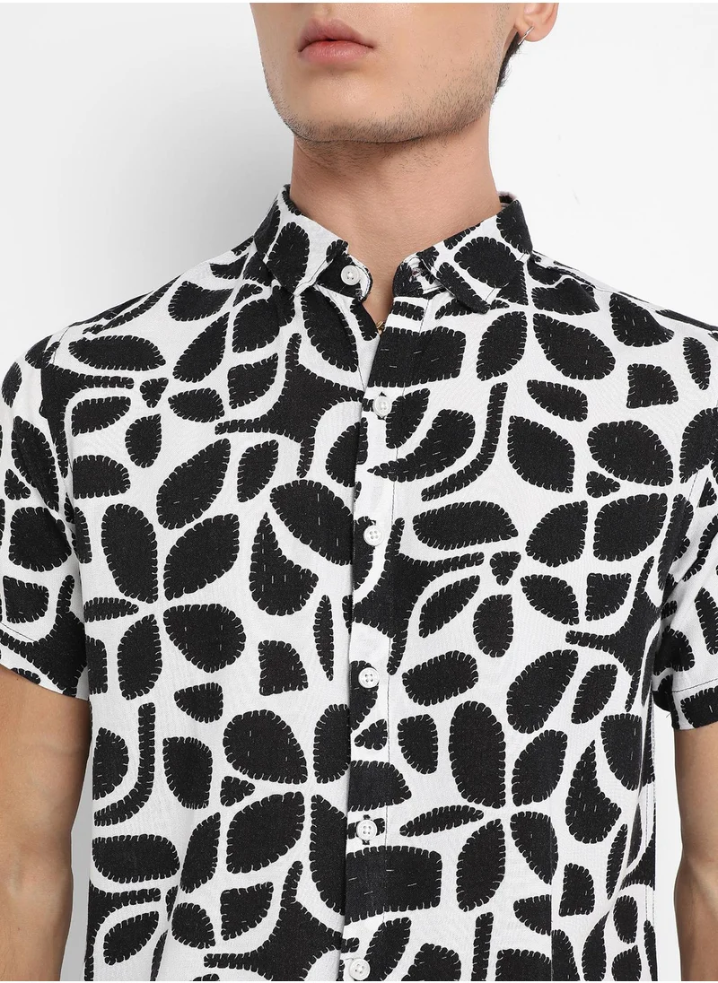 Campus Sutra Men's White & Black Contrast Block Shirt
